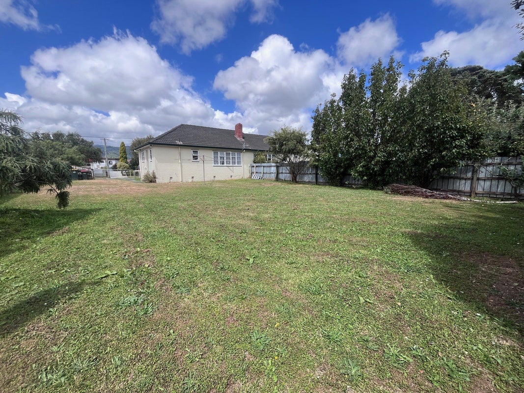 24 Charleston Avenue, Boulcott, Lower Hutt - Carousel 5