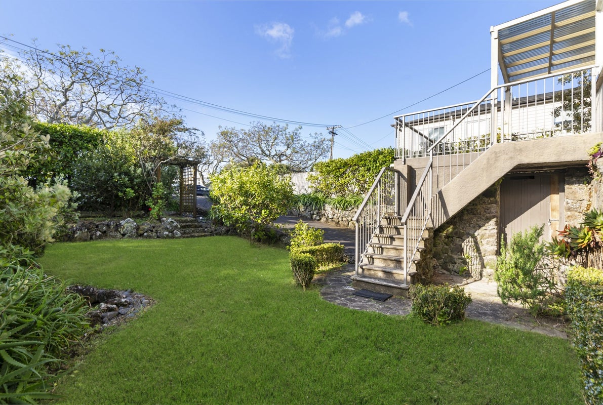 15 Wallath Road, Onehunga, Auckland - Carousel 2