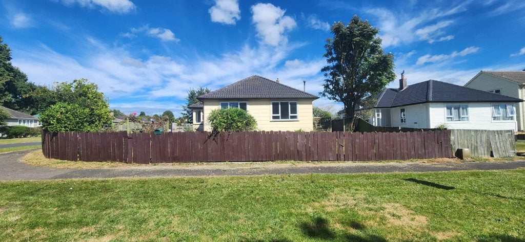 39 Miller Street, Glenholme, Rotorua - Carousel 1