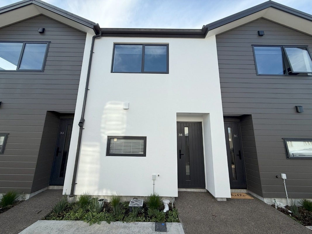 24B Pearce Crescent, Taita, Lower Hutt - Carousel 1