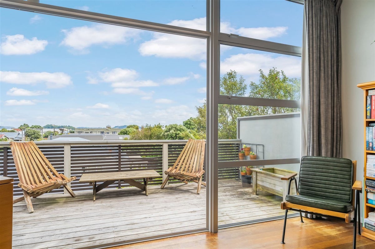 6/220U Jackson Street, Petone, Lower Hutt - Carousel 2