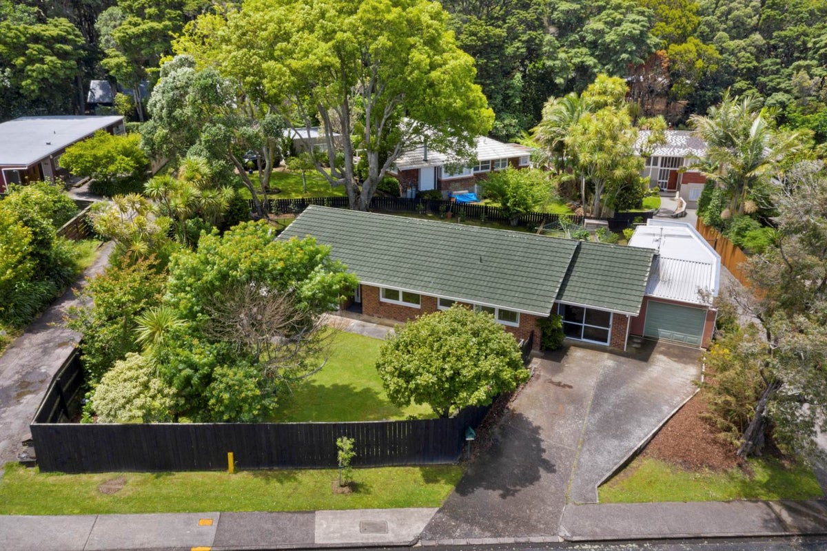 49 Scenic Drive, Hillpark, Auckland - Carousel 1