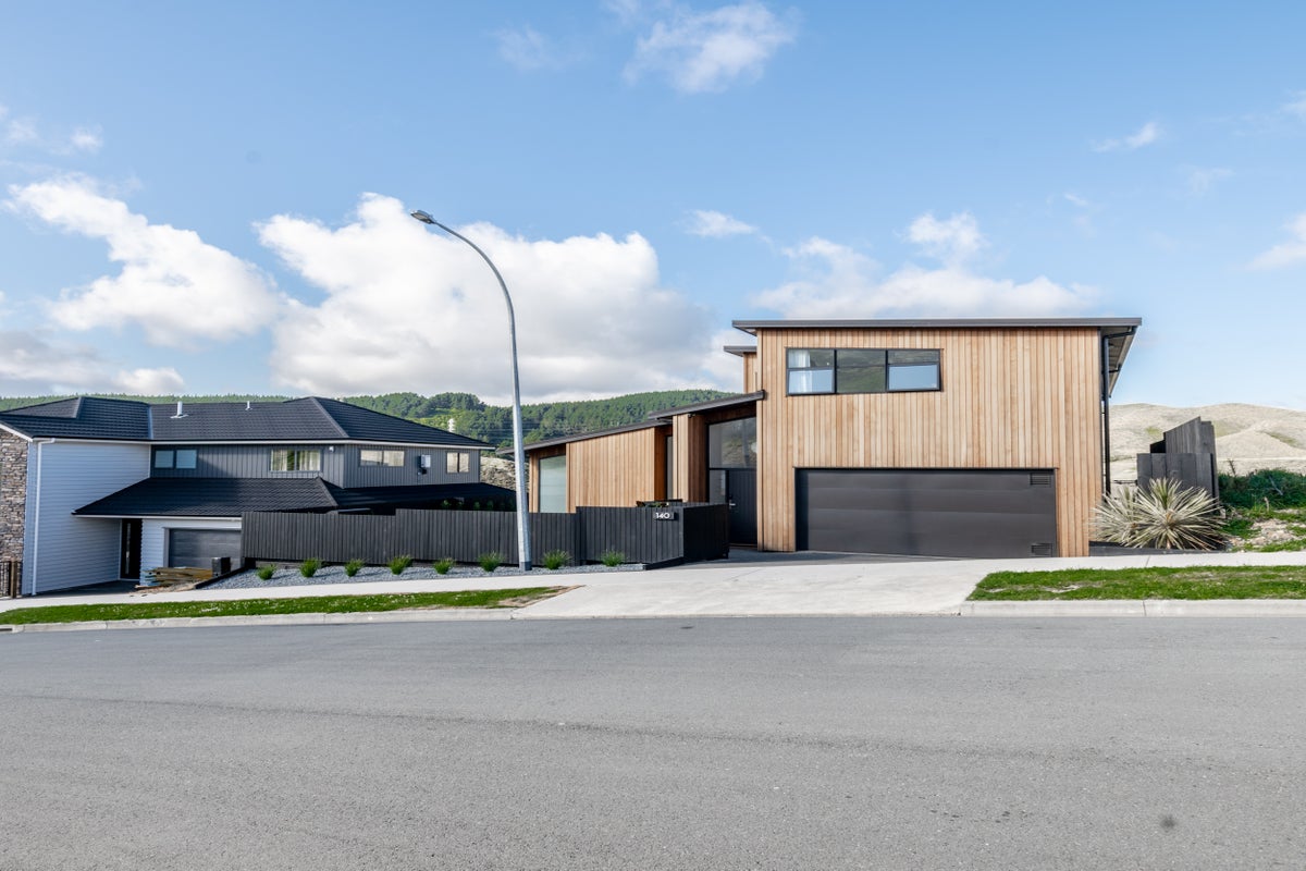 140 Amesbury Drive, Churton Park, Wellington - Carousel 2