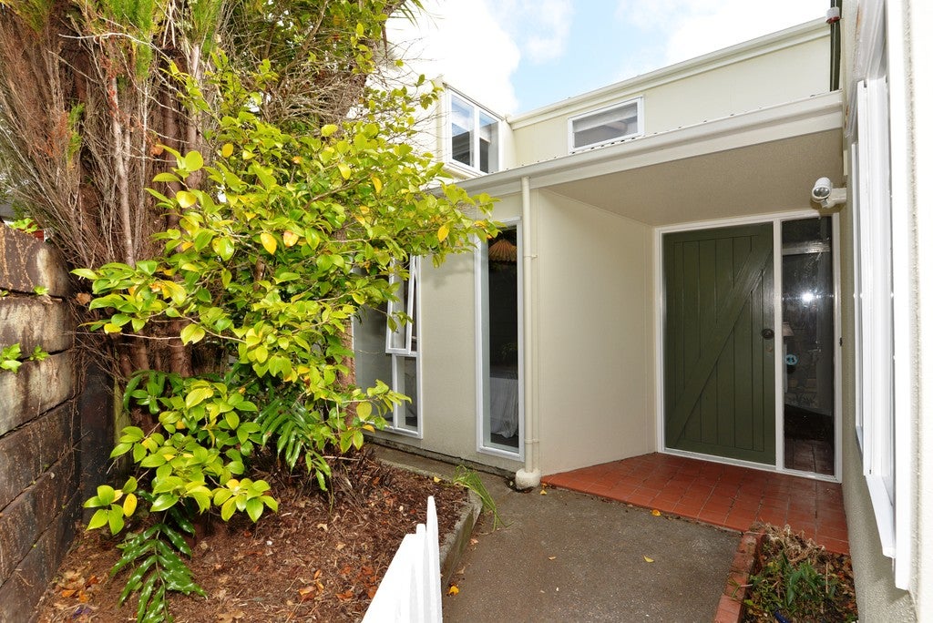4 Arden Way, Wilton, Wellington - Carousel 1