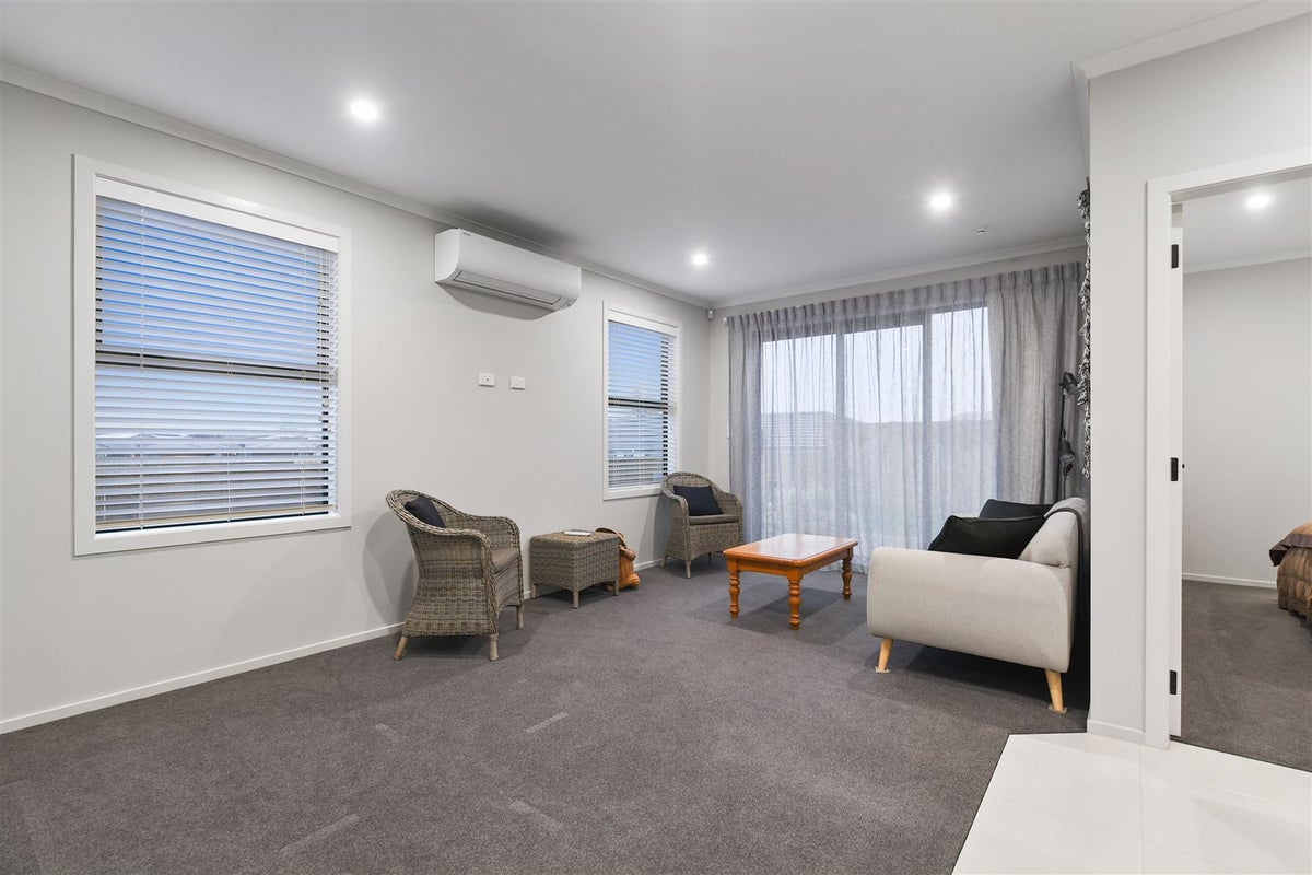 2/40 Maanihi Drive, Rototuna North, Hamilton - Carousel 2