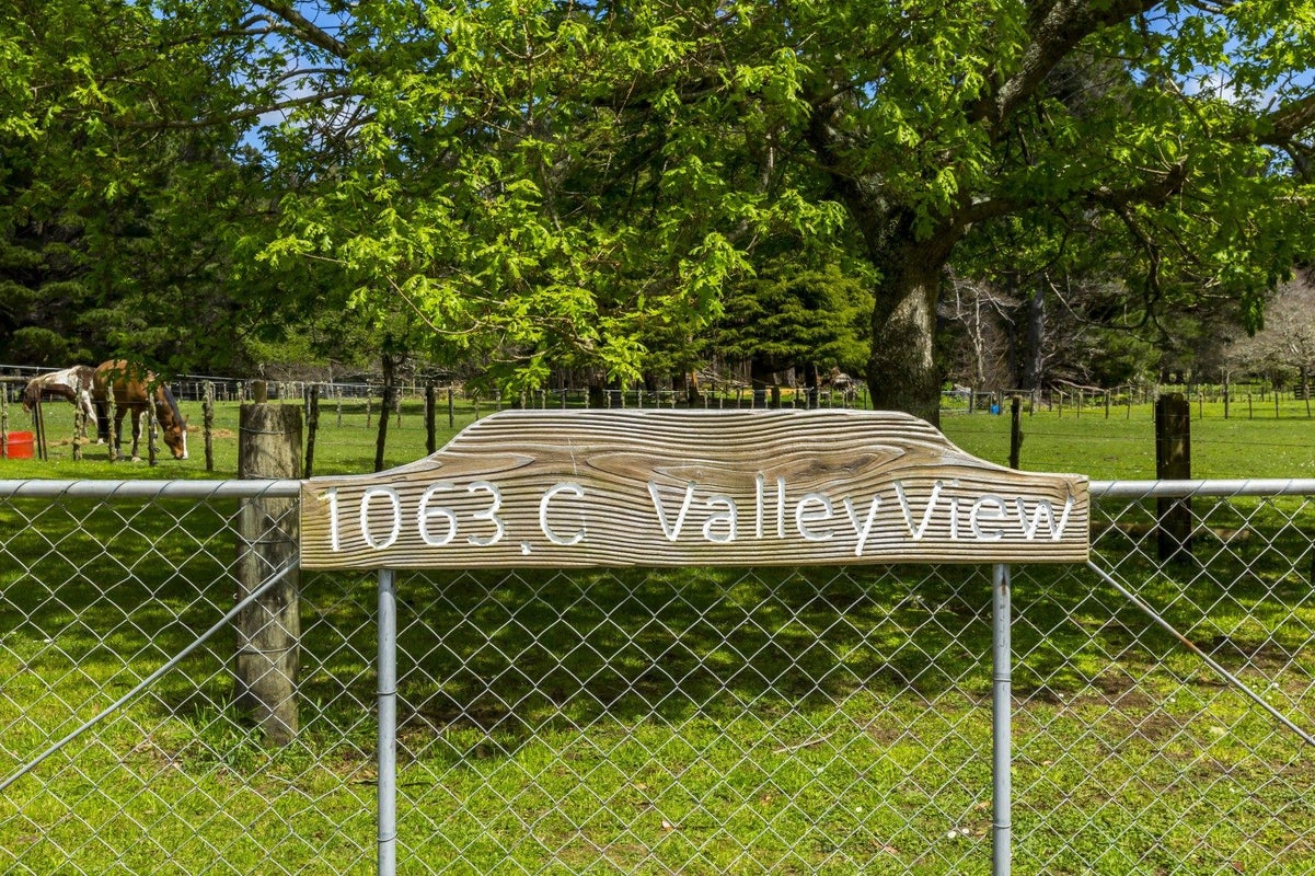 1063C Blue Mountains Road, Blue Mountains, Upper Hutt - Carousel 1