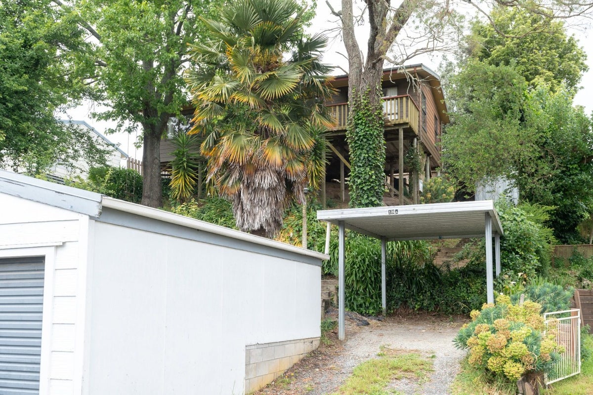 18A Glenview Terrace, Glenview, Hamilton - Carousel 2