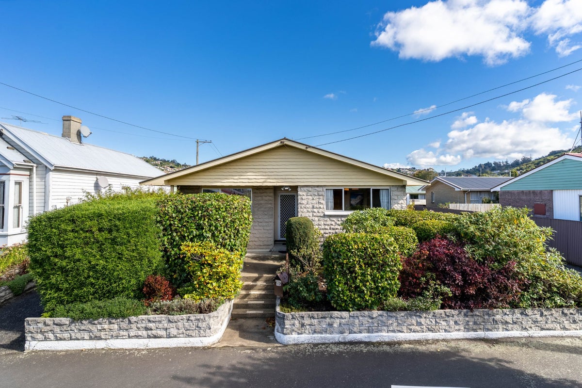 15B Baker Street, Caversham, Dunedin - Carousel 1