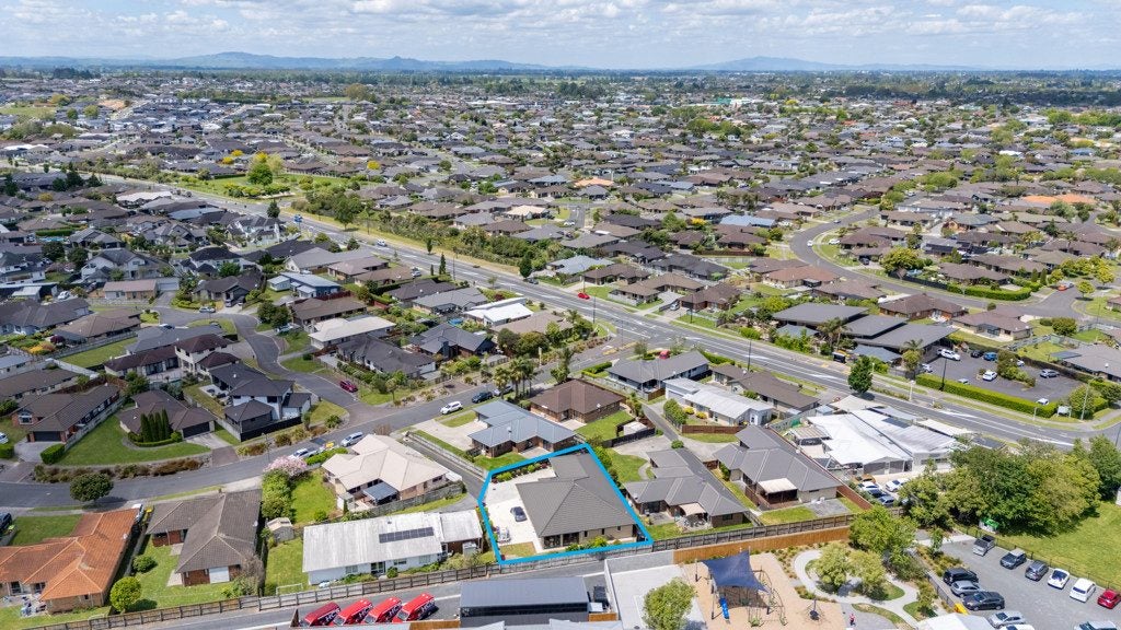 13 Chesham Street, Rototuna North, Hamilton - Carousel 25