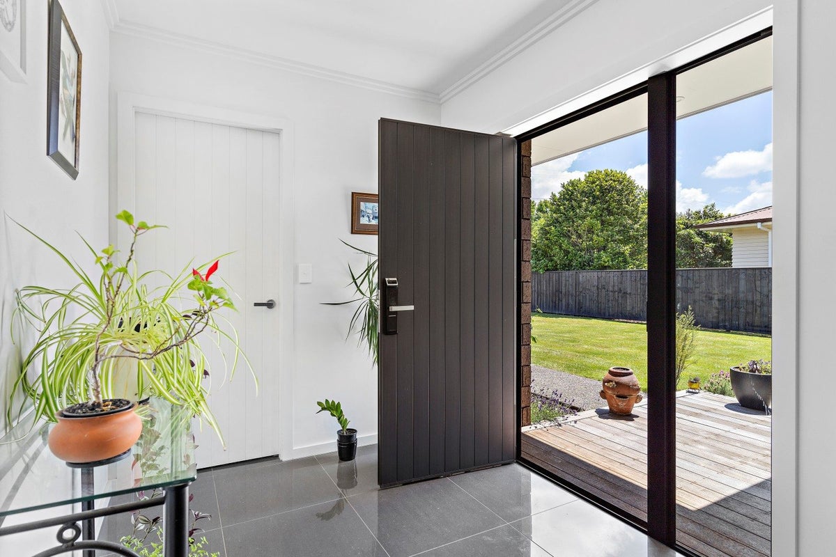 12 Udy Street, Greytown - Carousel 2
