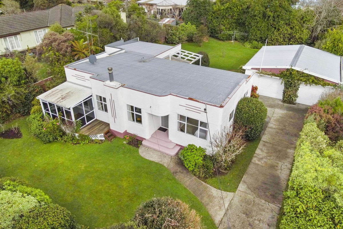 9 Taranaki Street, Saint Johns Hill, Whanganui - Carousel 2