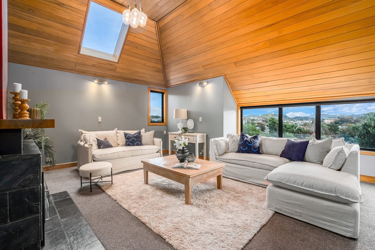 14 Madras Street, Khandallah, Wellington - Carousel 2