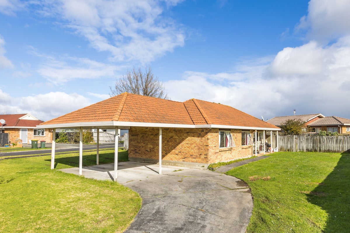 1 Tullis Place, Burswood, Auckland - Carousel 1