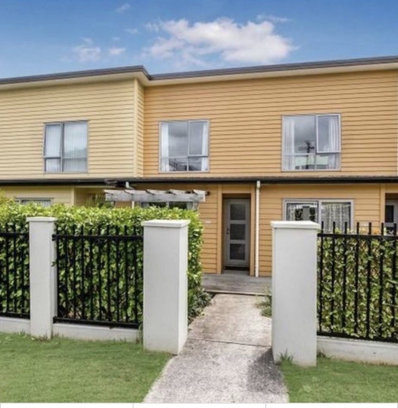 31/11 Ray Small Drive, Papakura, Auckland - Carousel 5