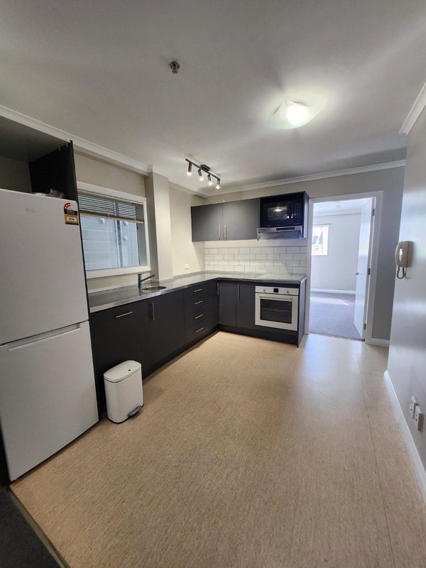 212/15 Holland Street, Te Aro, Wellington - Carousel 1