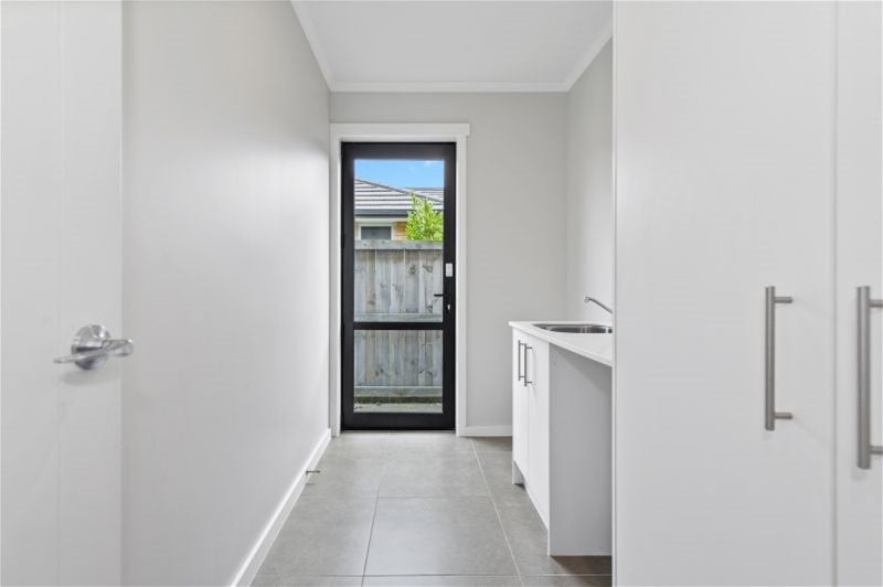 23 Helen June Avenue, Flagstaff, Hamilton - Carousel 26