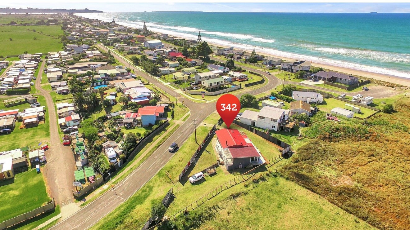 342 Pukehina Beach Road, Pukehina, Te Puke - Carousel 2