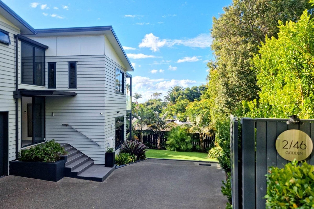 2/46 Godden Crescent, Mission Bay, Auckland - Carousel 1