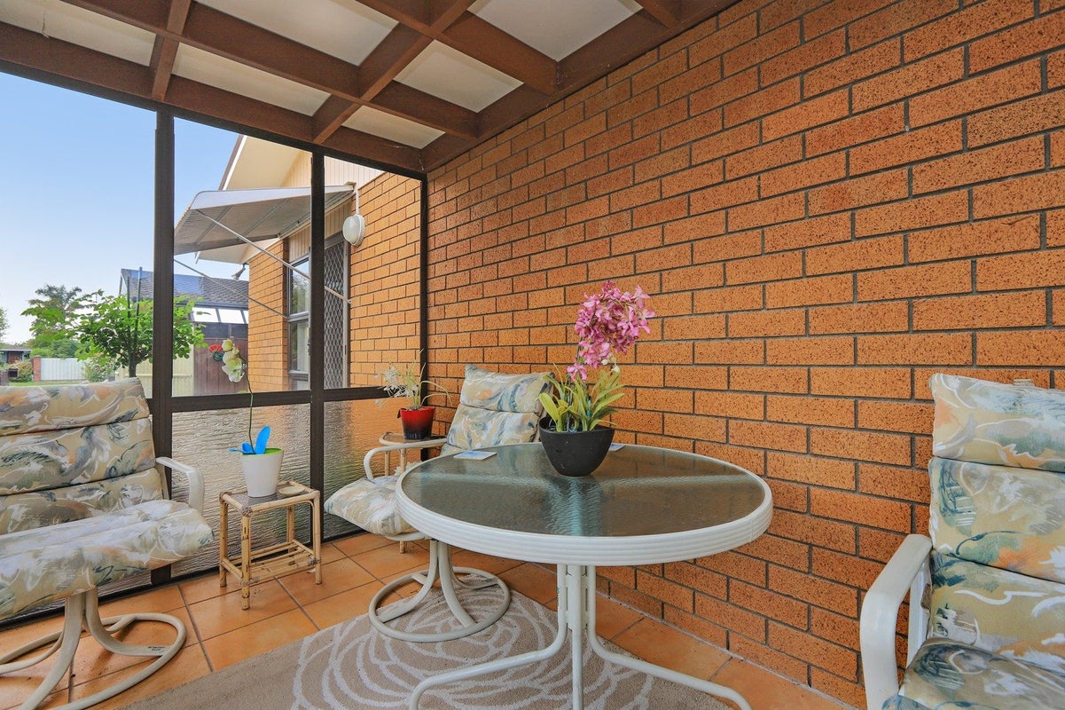 2/30 Roskilda Crescent, Taradale, Napier - Carousel 15