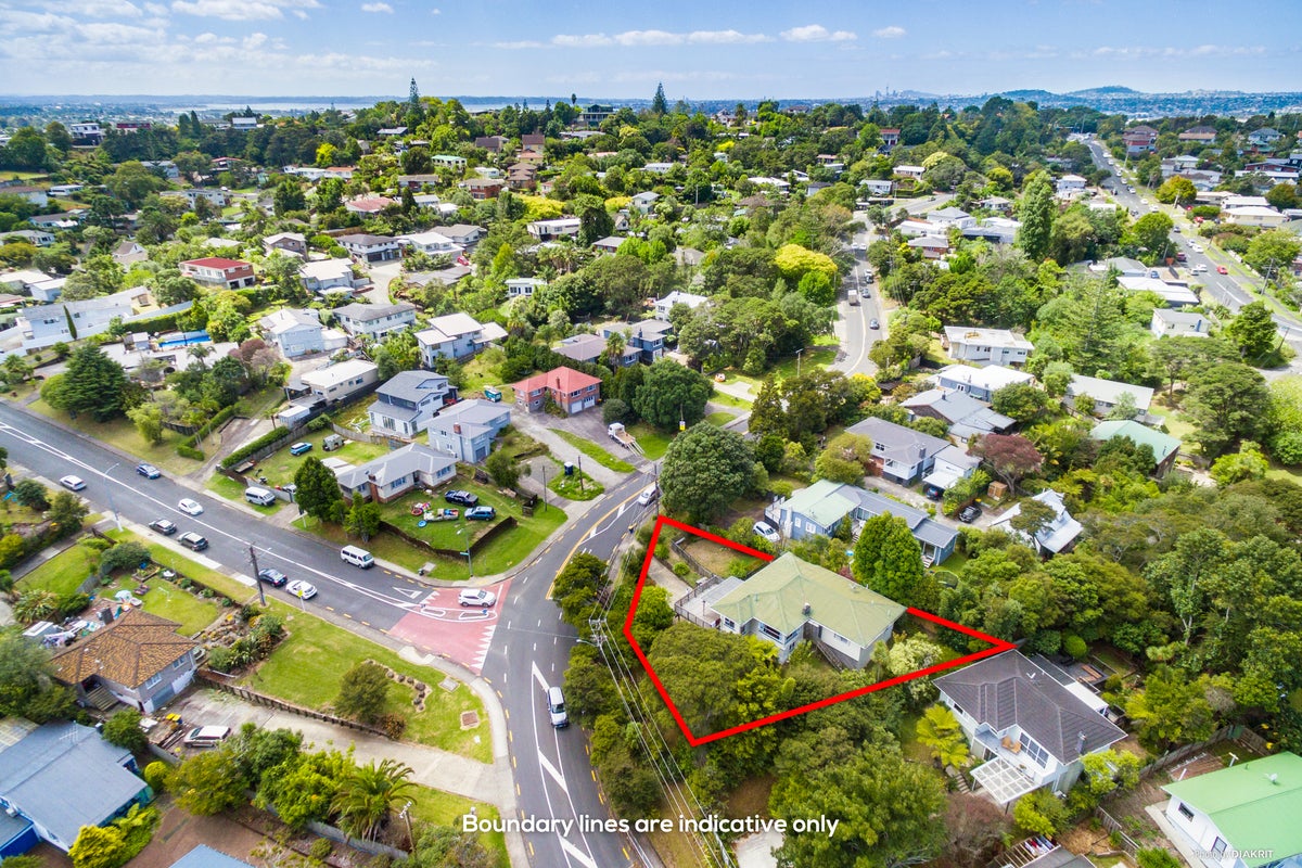 34 Atkinson Road, Titirangi, Auckland - Carousel 11