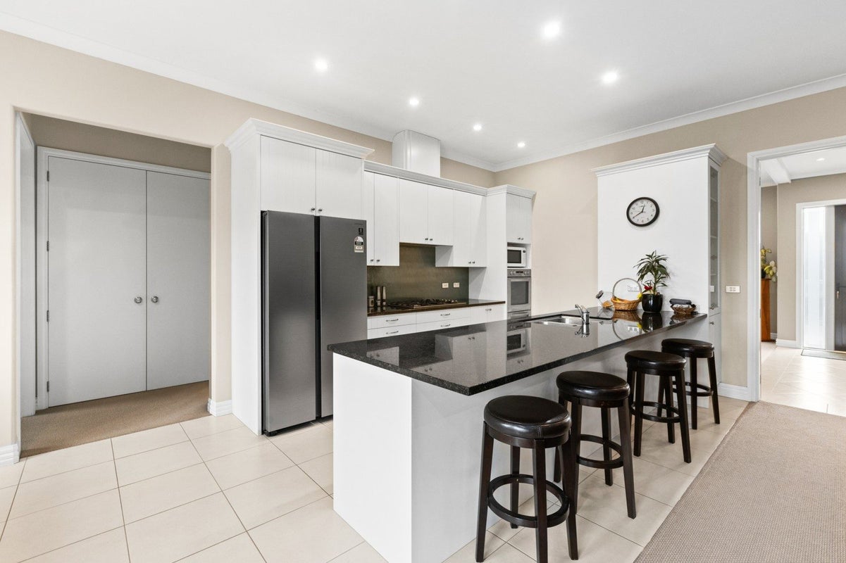 102 Hunter Drive, Awatoto, Napier - Carousel 2