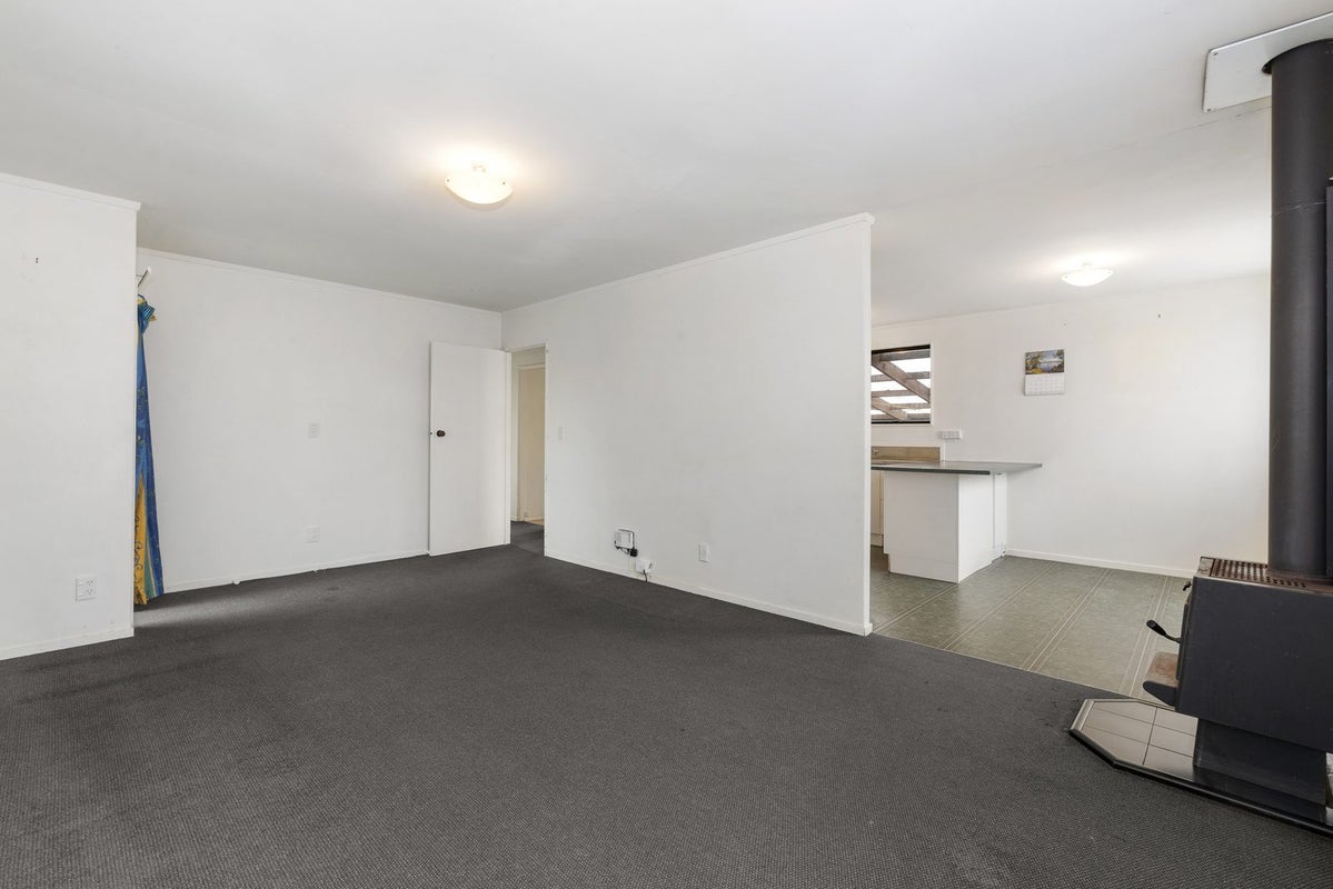 36B Pohutukawa Drive, Owhata, Rotorua - Carousel 1