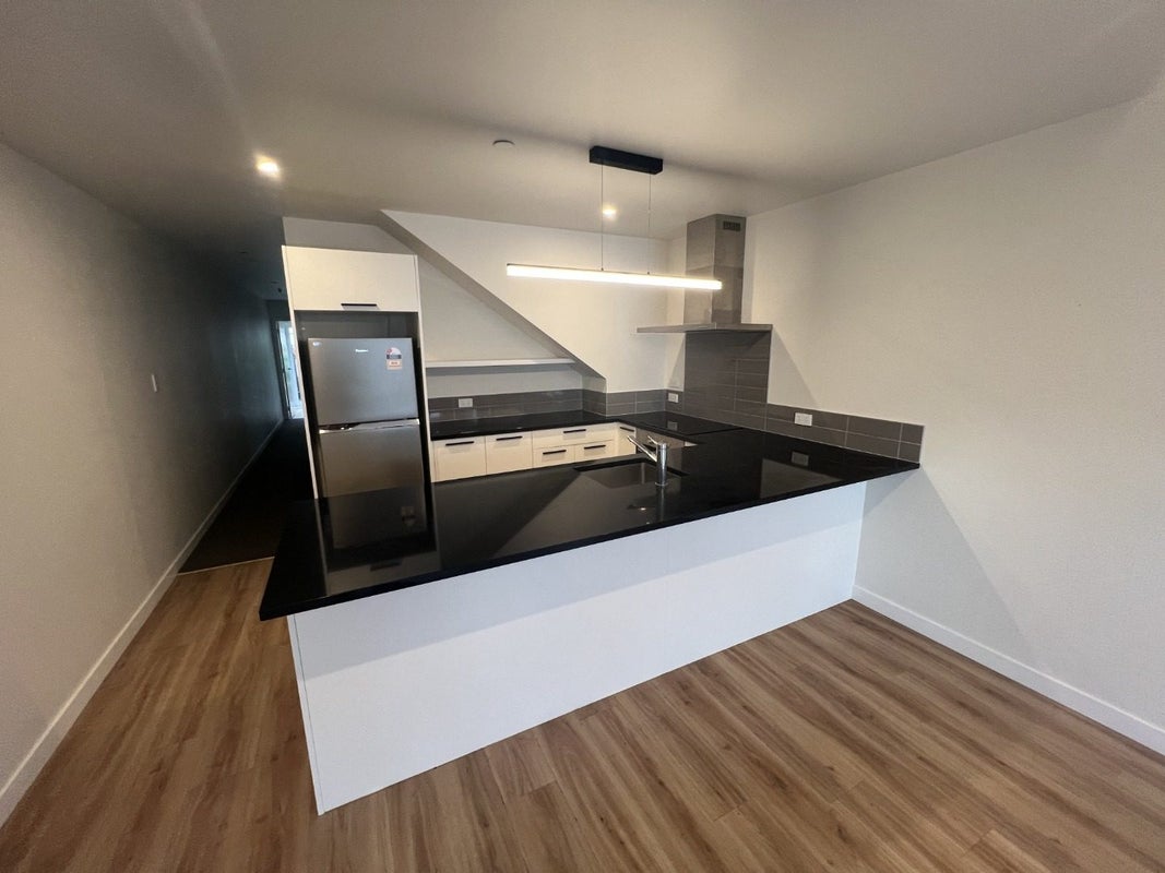 6/239 Adelaide Road, Newtown, Wellington - Carousel 2