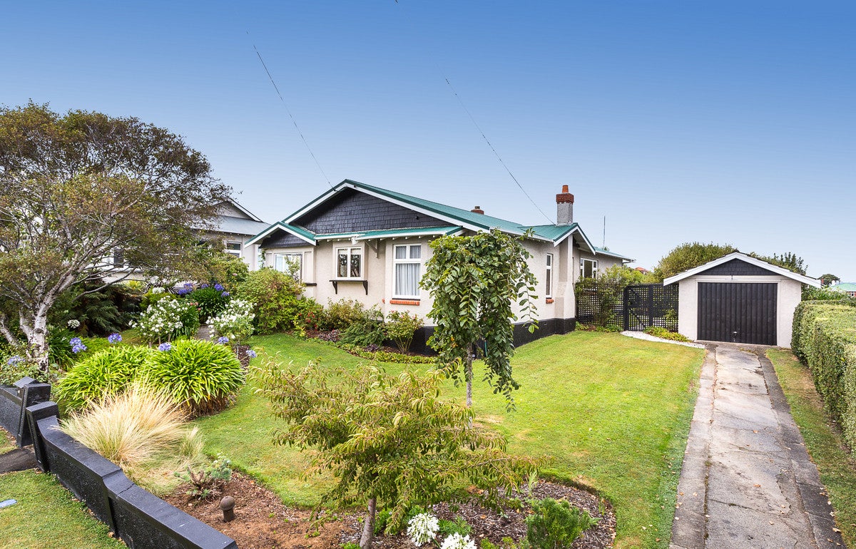 42 Hunt Street, Andersons Bay, Dunedin - Carousel 1