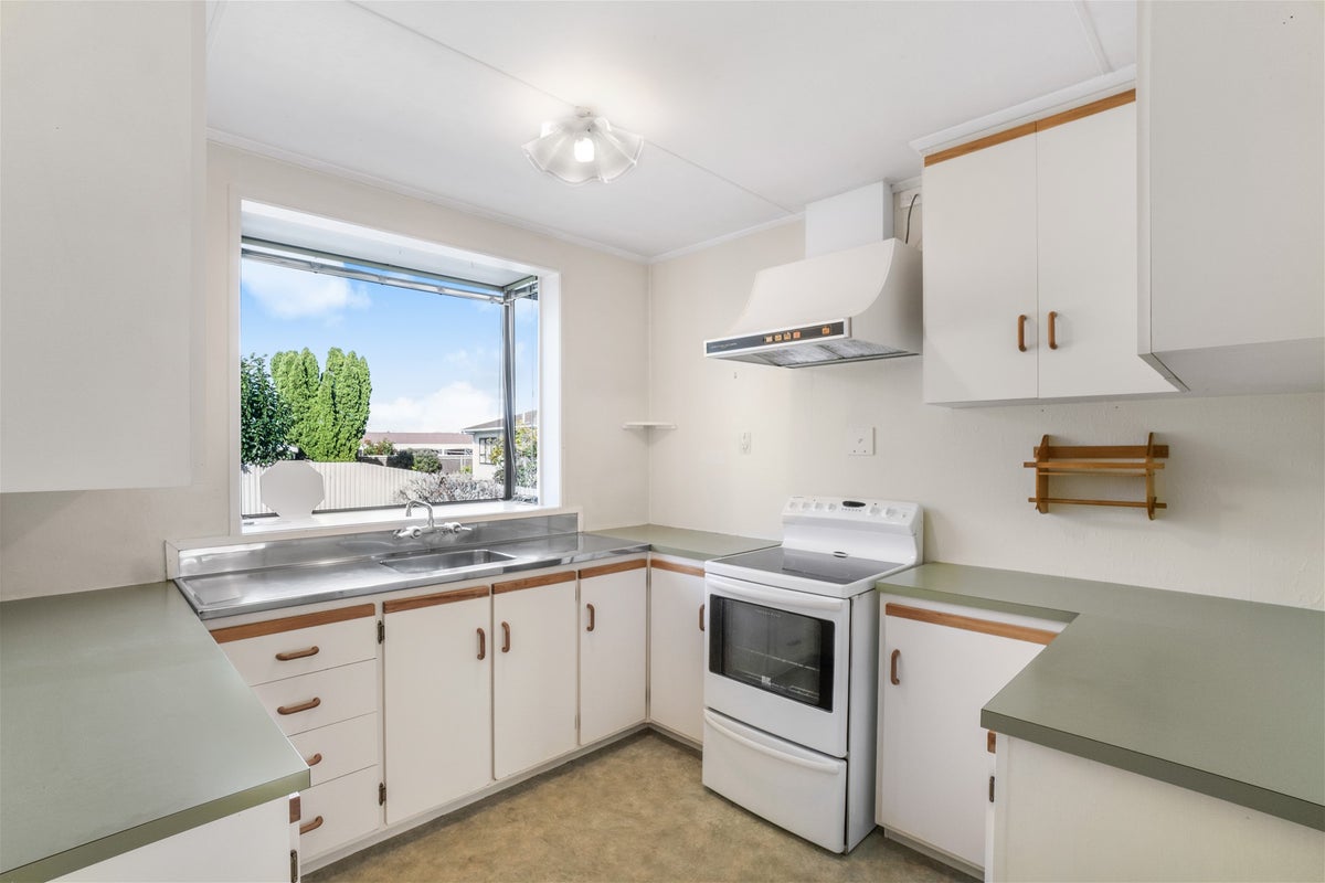 31 Lowes Place, Solway, Masterton - Carousel 2
