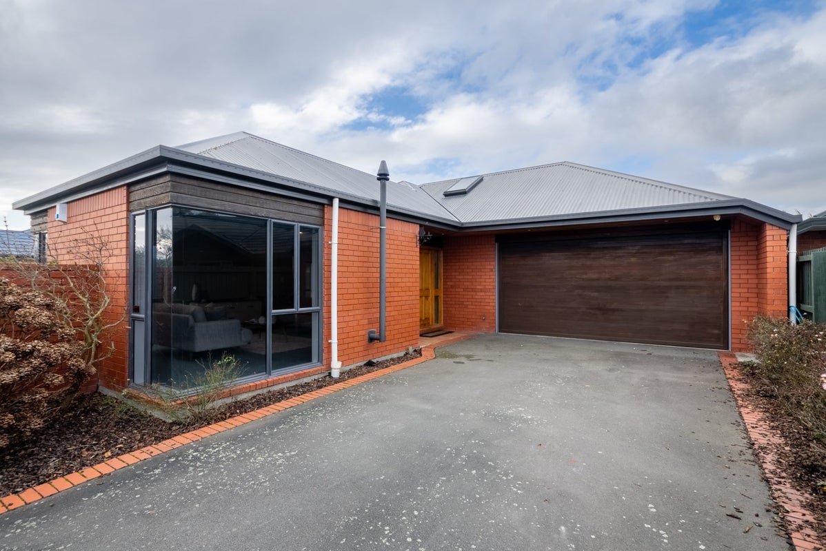 15 Empress Place, Halswell, Christchurch - Carousel 21