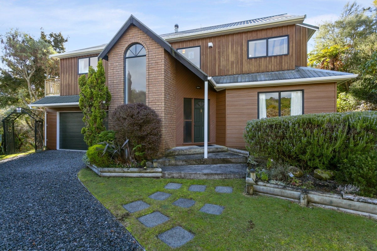 18 Taringa Avenue, Turangi - Carousel 1