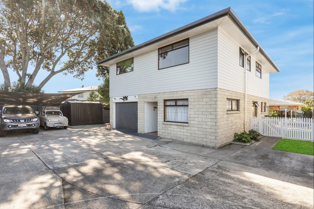 34B Karaka Road, Otumoetai, Tauranga - Carousel 1