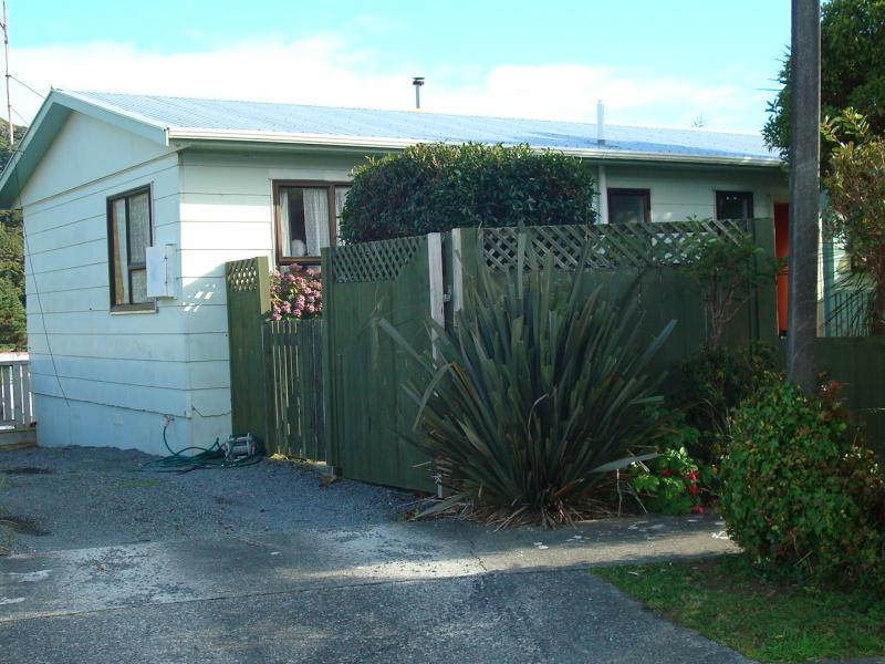 31 Newburn Grove, Wainuiomata, Lower Hutt - Carousel 1