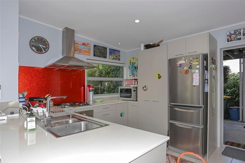 8 TORY WAY, Omokoroa, Western Bay Of Plenty - Carousel 2