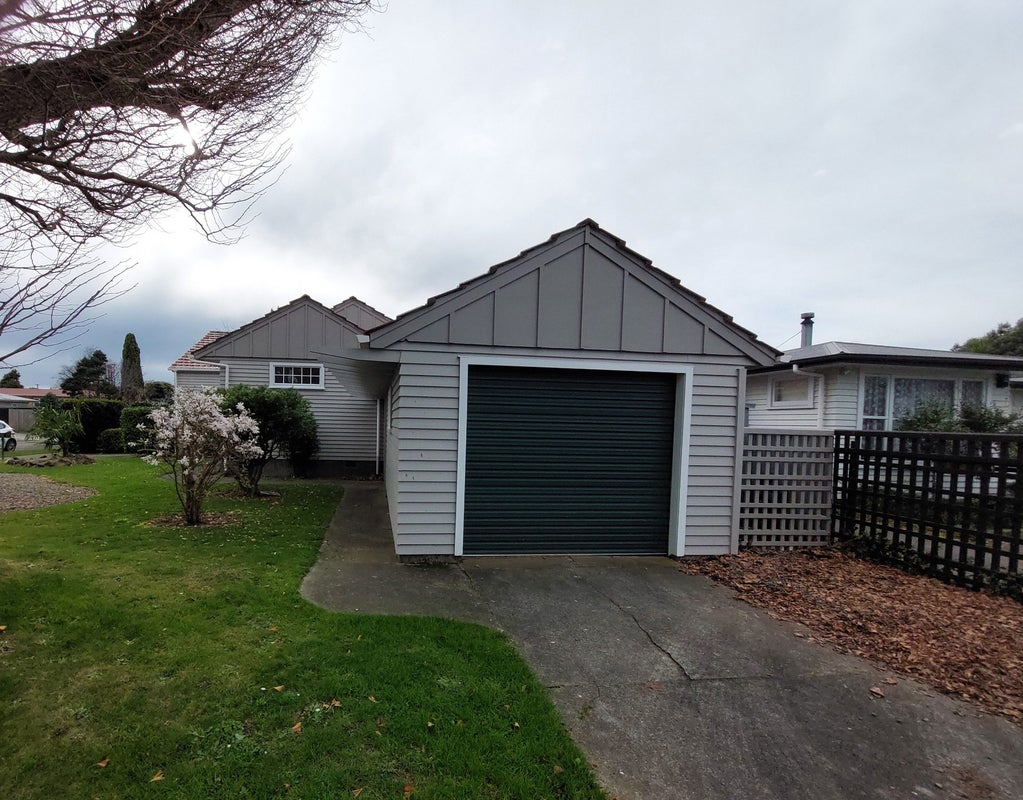 1 Alton Place, Hokowhitu, Palmerston North - Carousel 18