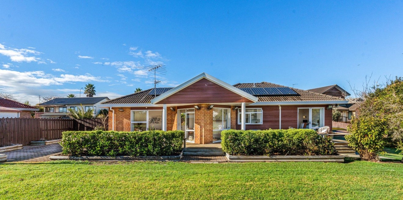 197 Burswood Drive, Burswood, Auckland - Carousel 1