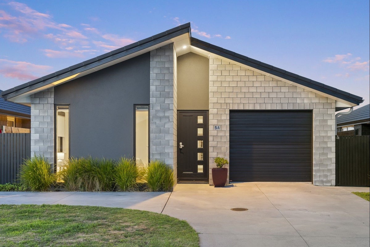 5A Te Wharo Drive, Papamoa, Tauranga - Carousel 1