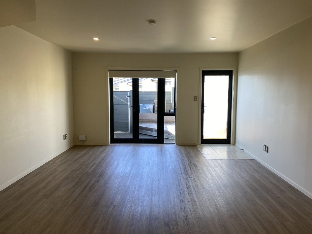 16/3 Burton Street, Grafton, Auckland - Carousel 2