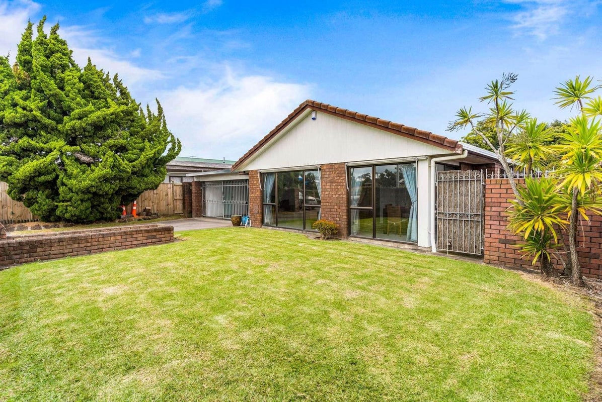 83 Pakuranga Road, Pakuranga, Auckland - Carousel 2