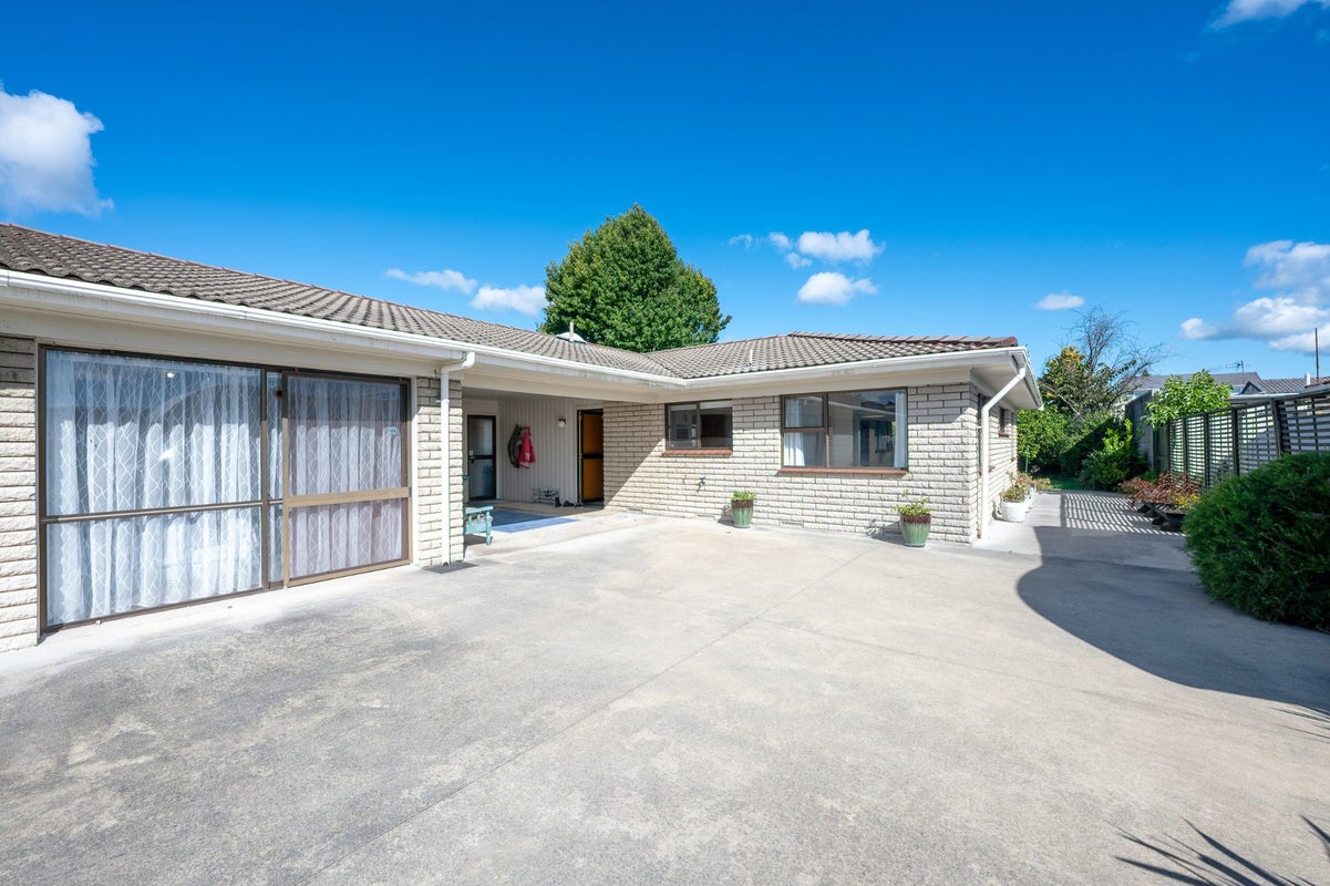 30B Holland Street, Glenholme, Rotorua - Carousel 1