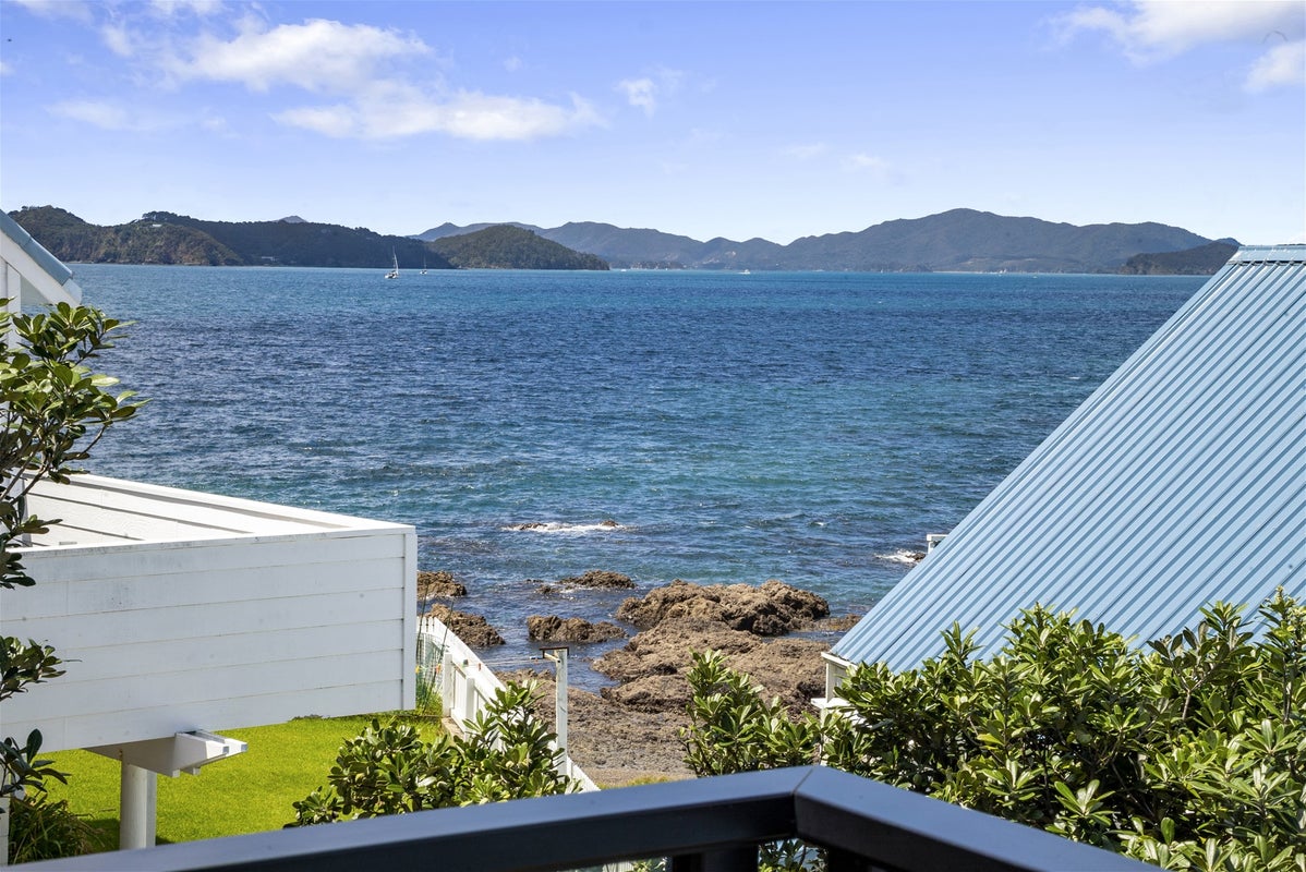 58 Du Fresne Place, Russell, Russell - Carousel 1