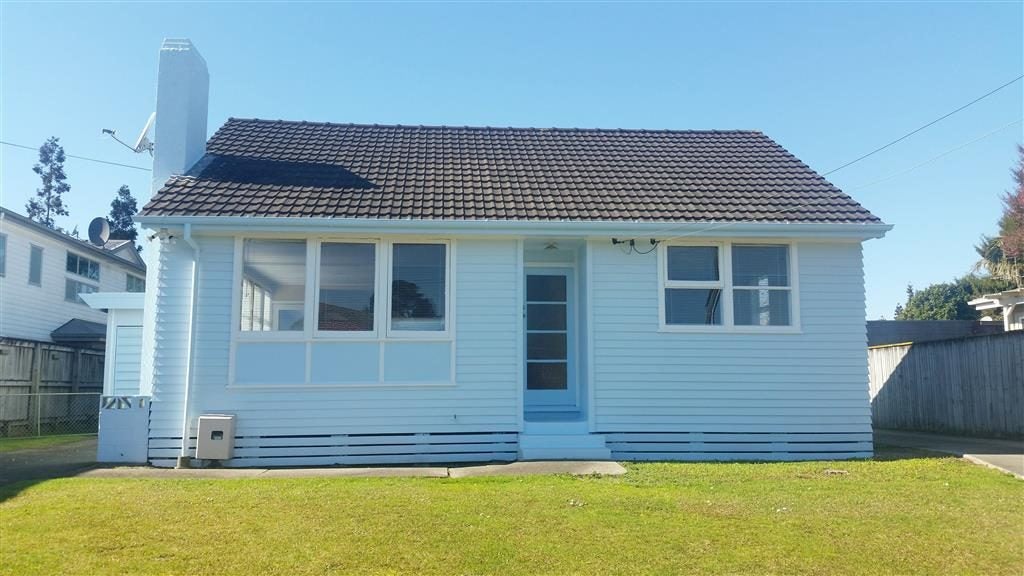 4 Dowding Street, Melville, Hamilton - Carousel 1