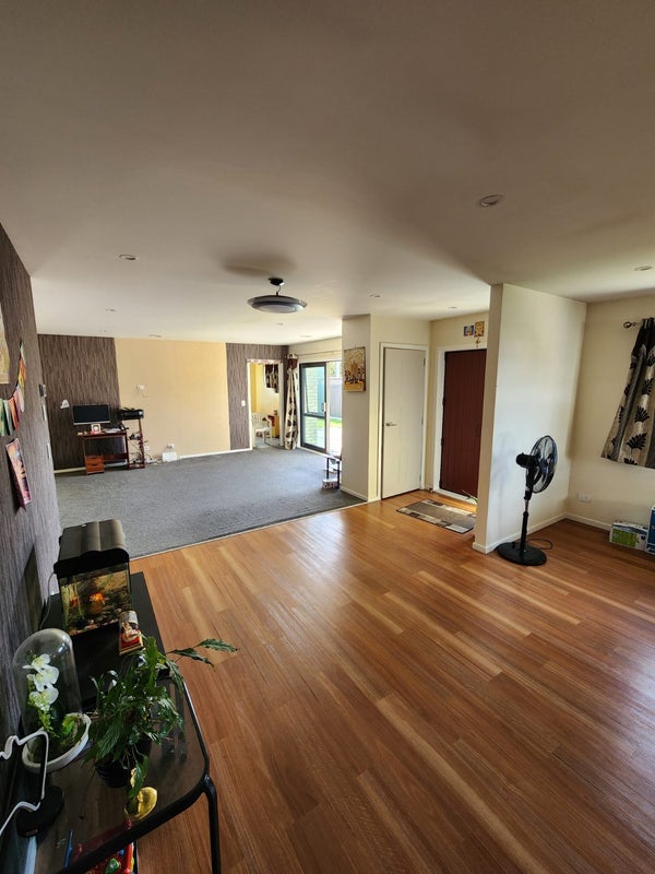 24 Filmer Crescent, Wallaceville, Upper Hutt - Carousel 12