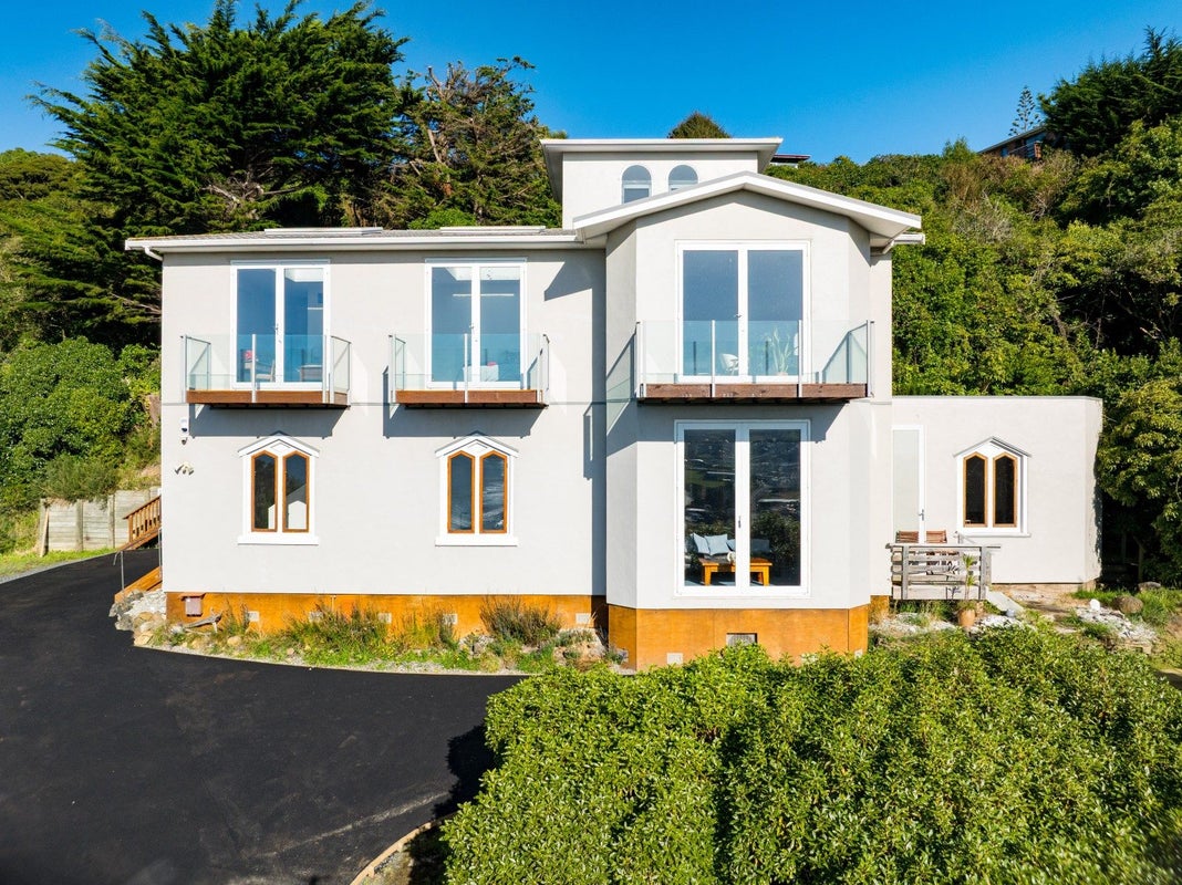 142 Ravenswood Road, Saint Clair, Dunedin - Carousel 1