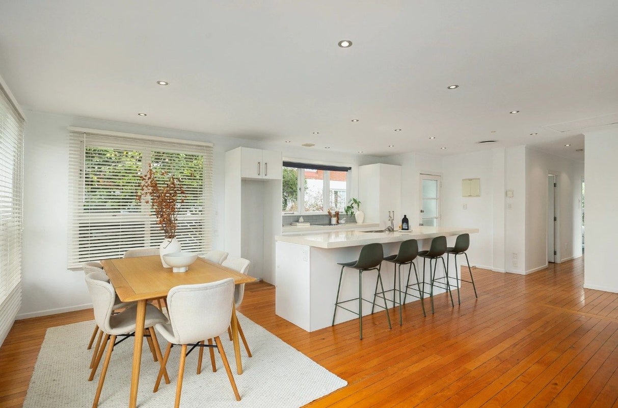 23 Westminster Street, New Windsor, Auckland - Carousel 2