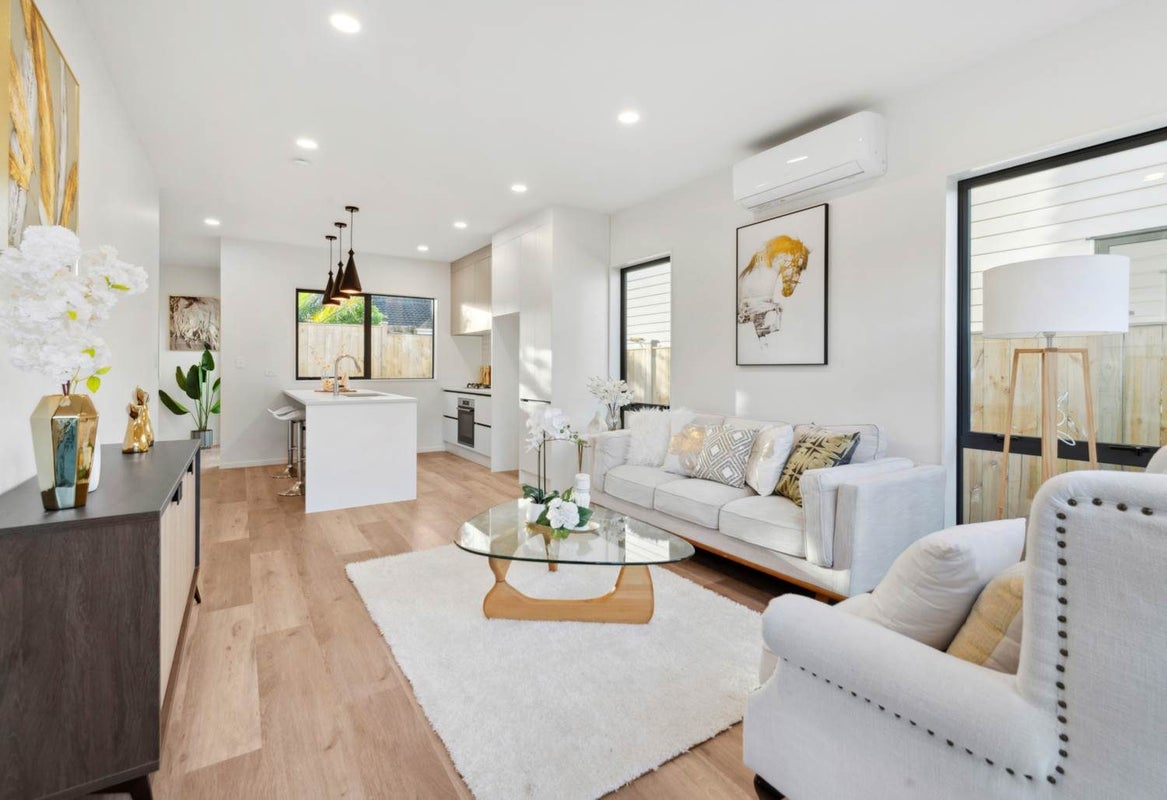 7A Wilbur Place, Sunnyhills, Manukau City, Auckland - Carousel 1