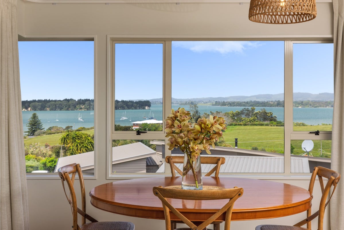 53 Hamurana Road, Omokoroa, Omokoroa - Carousel 2