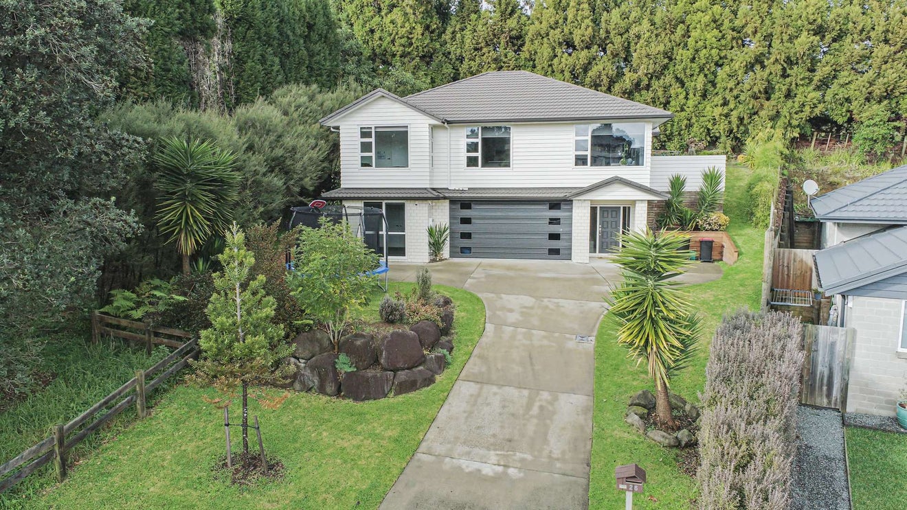 26 Edwin Grove, Bethlehem, Tauranga - Carousel 1