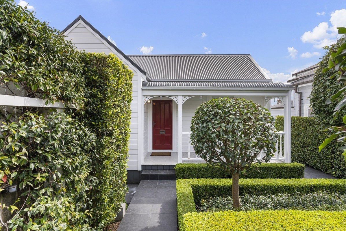 12 Gunson Street, Freemans Bay, Auckland - Carousel 1