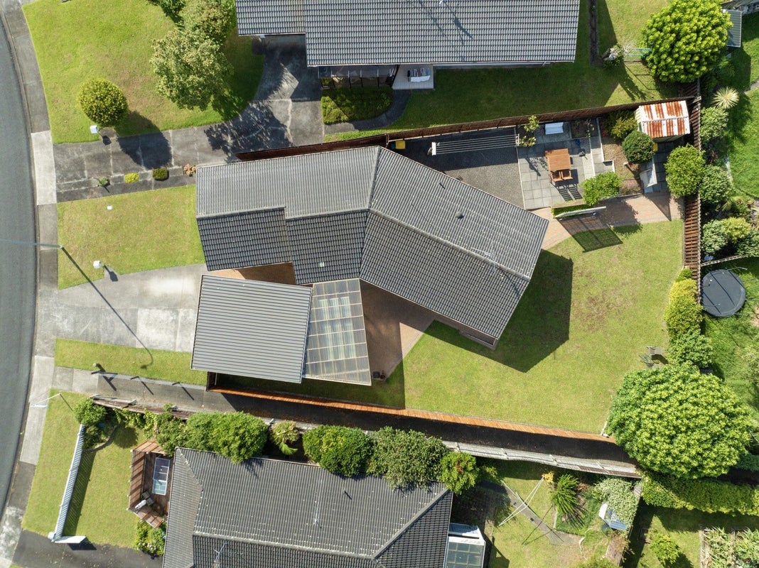 18 Lakeside Drive, Pahurehure, Papakura - Carousel 21